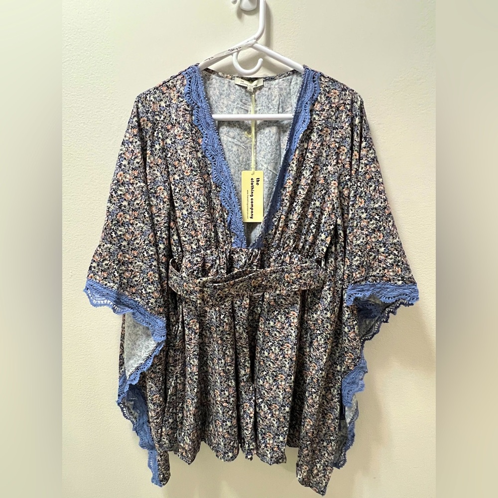 NWT Floral Romper Size L